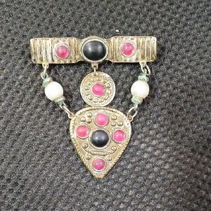 Elegant Vintage Gold and Pink Brooch